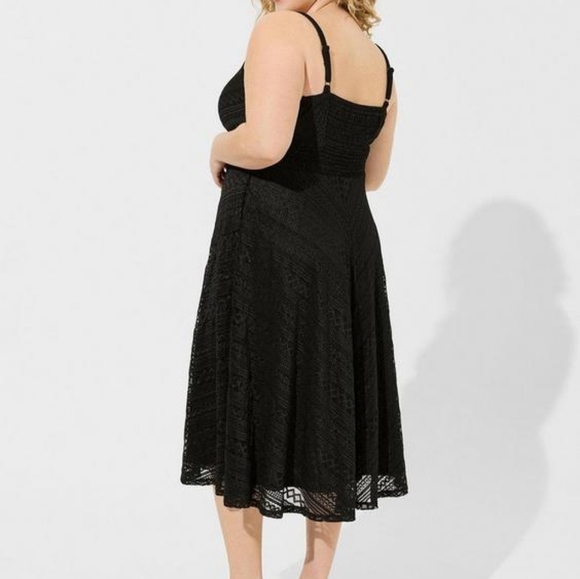 Torrid Lace Midi Dress - Picture 4 of 7